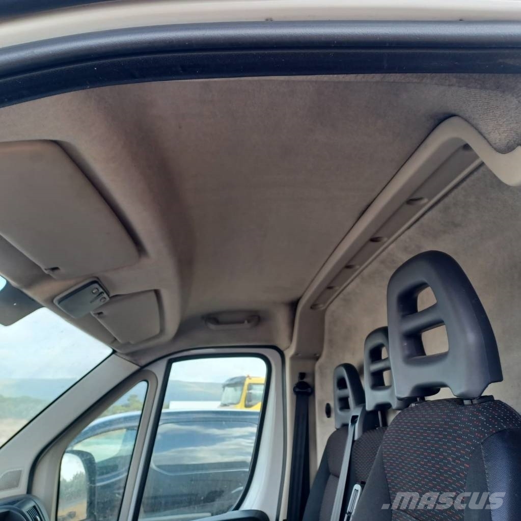 Peugeot Boxer Pick up de caixa aberta