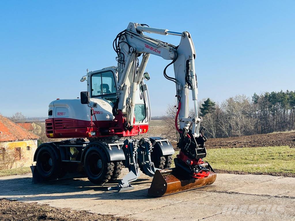 Takeuchi TB 295 W Lastik tekerli ekskavatörler