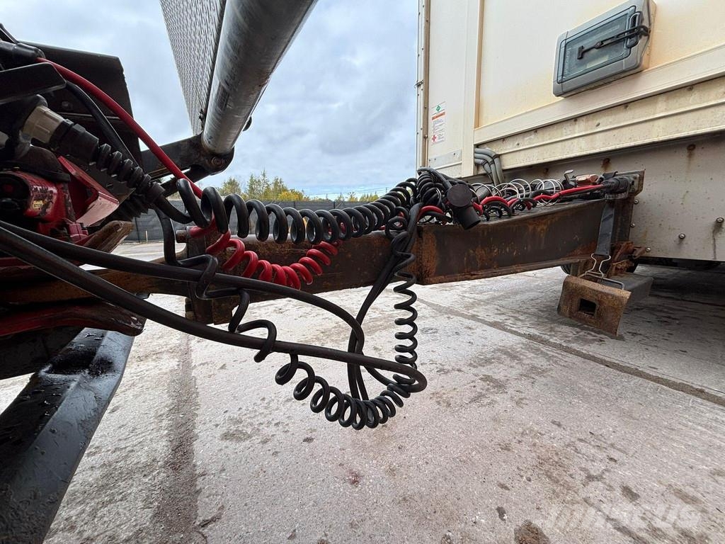 HFR KK18 Thermo King CT-10 / 5440 hours / box L=7071 m Temperature controlled trailers