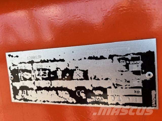JLG 1200 SJP Teleszkópos emelők