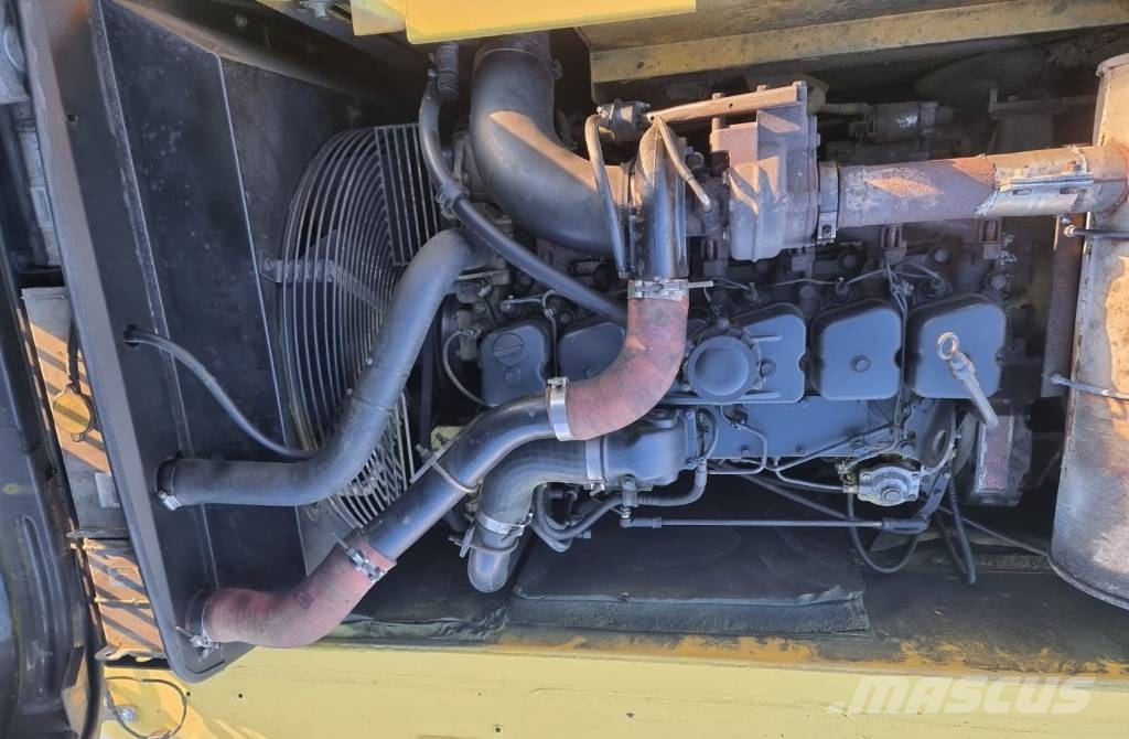New Holland E 215 B Raupenbagger