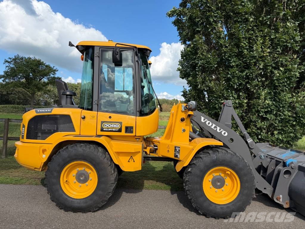 Volvo L 35 G 輪胎式裝載機