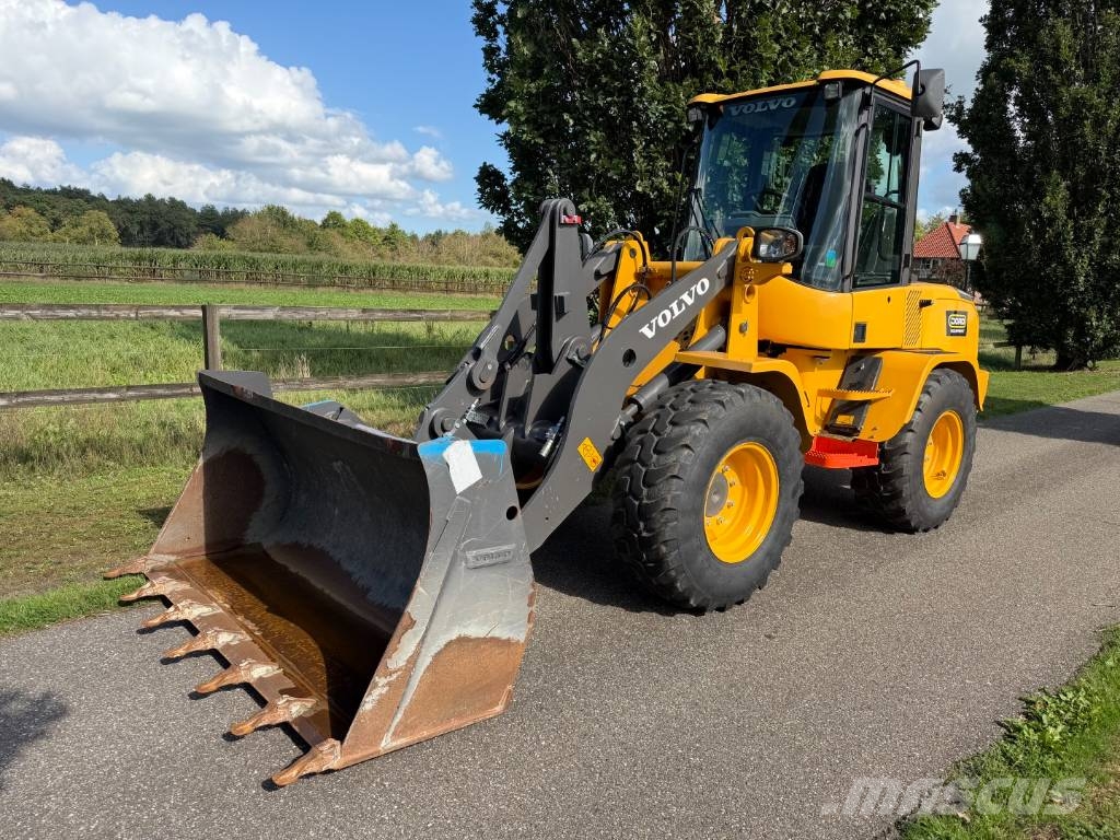 Volvo L 35 G 輪胎式裝載機