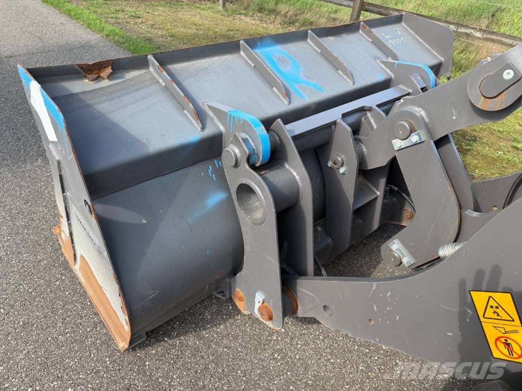 Volvo L 35 G 輪胎式裝載機