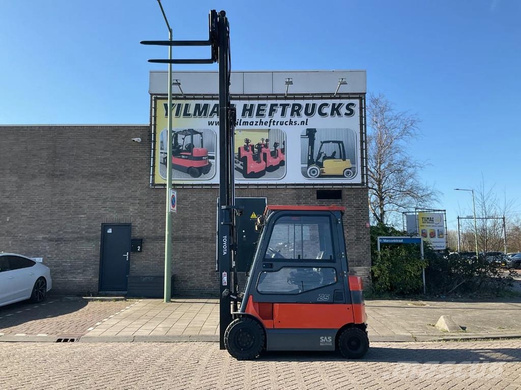 Toyota 7FBMF25 2500KG 5.00METER HEFTRUCK شاحنات ذات رافعات شوكية تعمل بالكهرباء