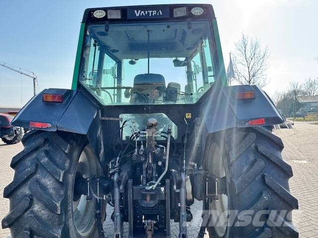 Valtra 6650 Hitech, FH+PTO, 8265 uur! Tractors