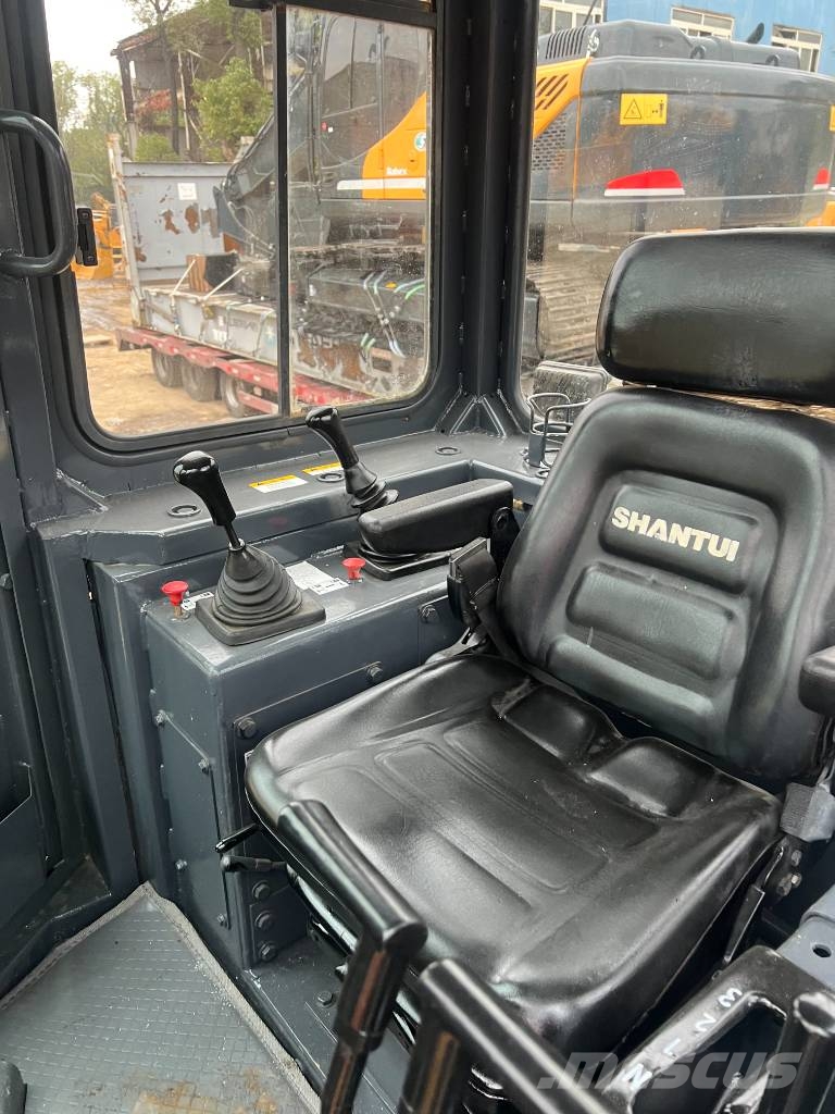 Shantui SD 16   Shanghai largest supplier Crawler dozers
