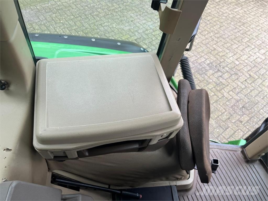 John Deere 6910 Premium Tractors
