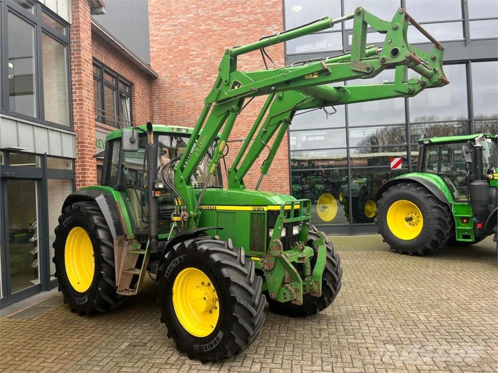 John Deere 6910 Premium Tractors