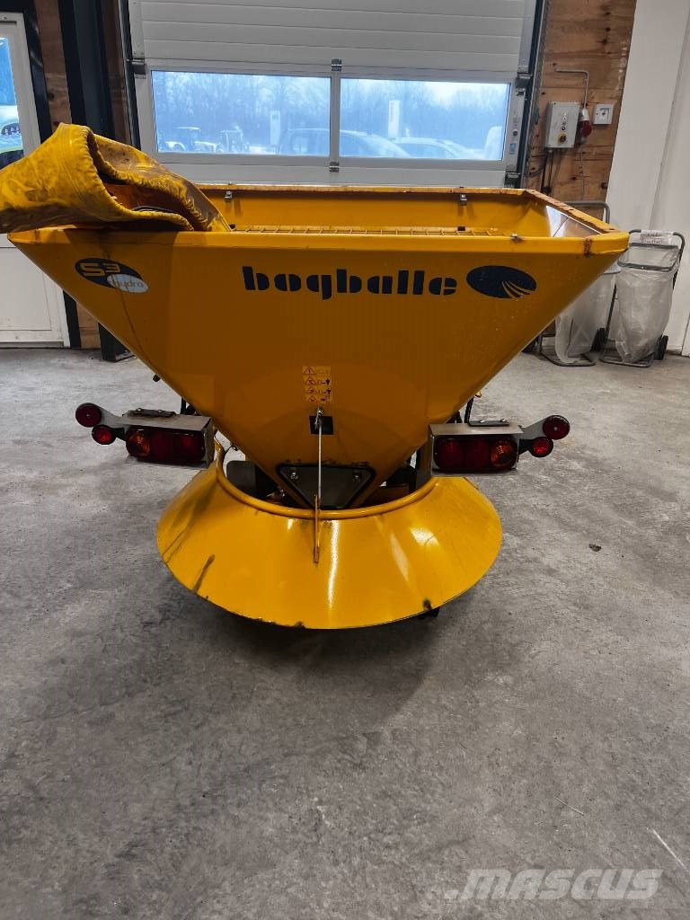 Bogballe Saltspreder S3 معدات نشر الرمال والملح