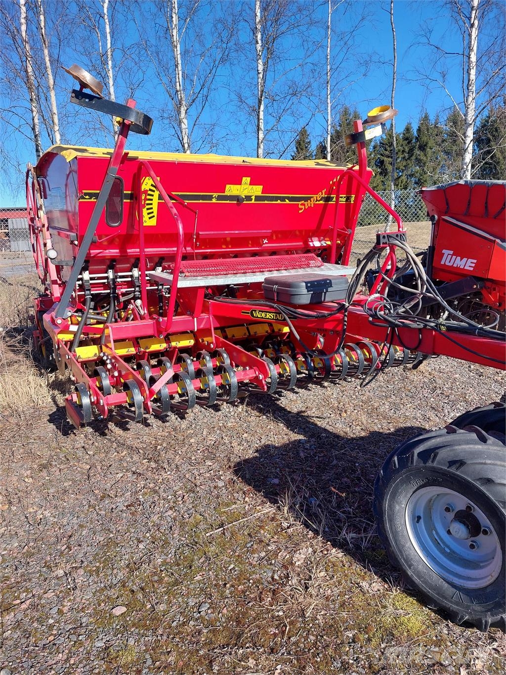 Väderstad Rapid300C Vetőgépek