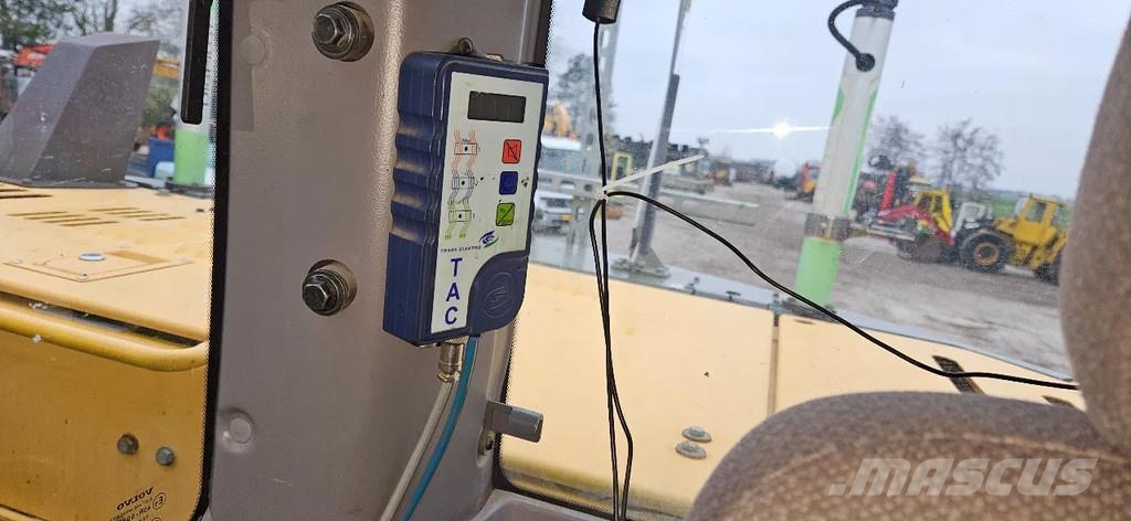 Volvo ECR 235 Εκσκαφείς με ερπύστριες