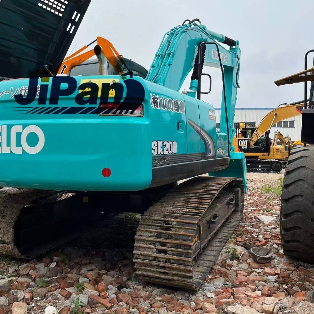 Kobelco SK 200 履带挖掘机