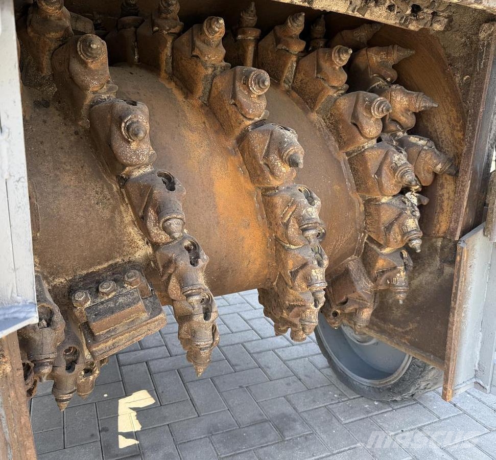 Wirtgen W 1000F Máquinas moledoras de asfalto en frío
