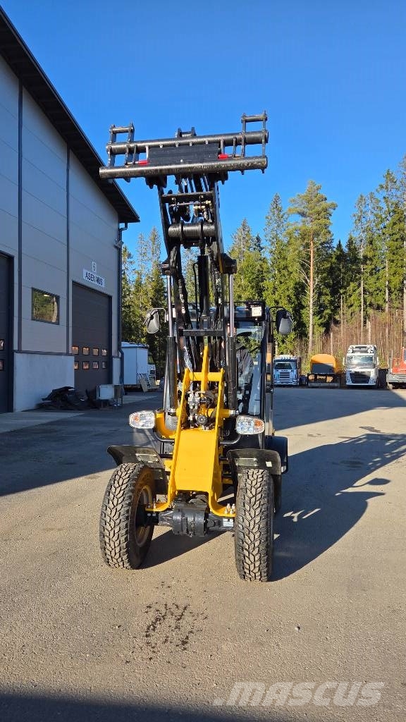JCB 403SV 403SV Kolesni nakladalci