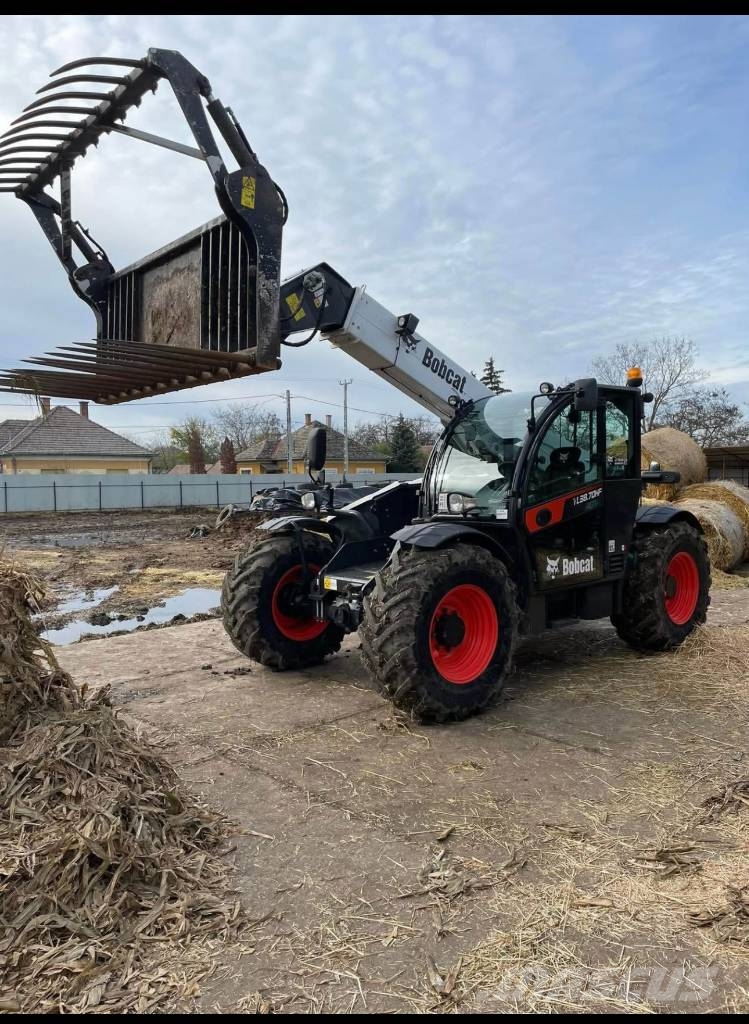 Bobcat TL 38.70 Agri Teleszkópos mezőgazdasági rakodók