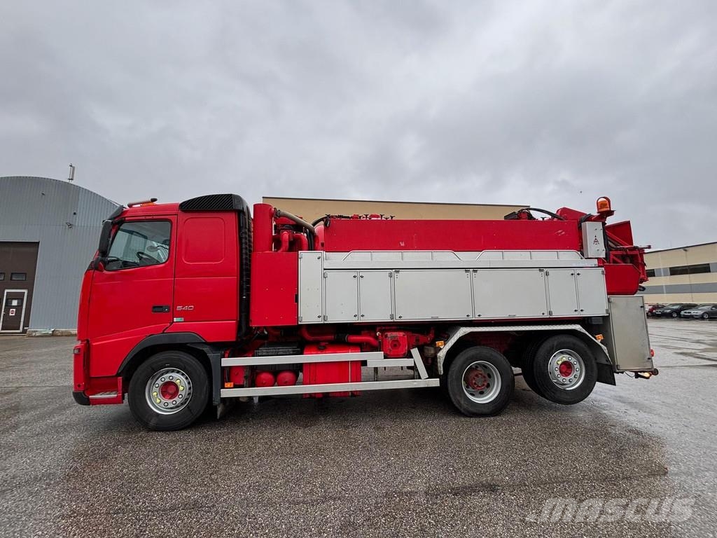 Volvo FH540 6X2*4 VACUM + RETARDER Slamsugningsbil