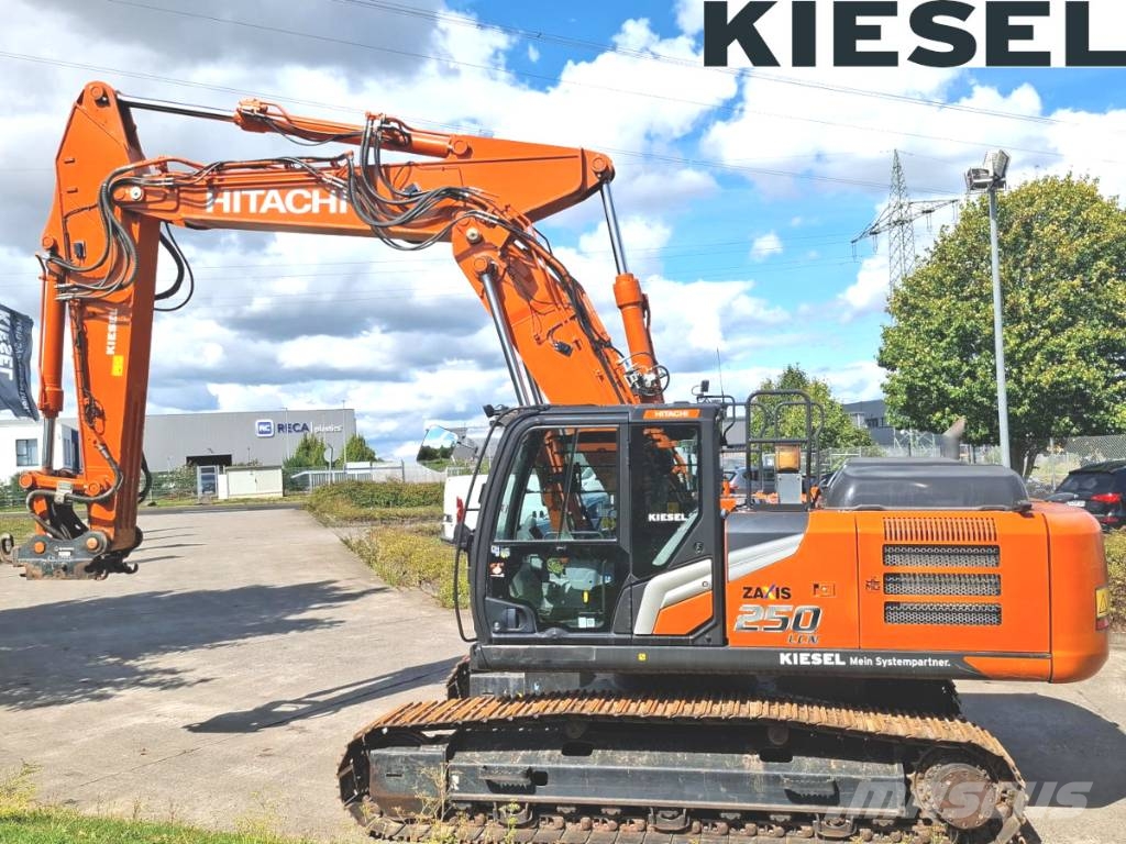 Hitachi ZX 250 LC N-7 Paletli ekskavatörler