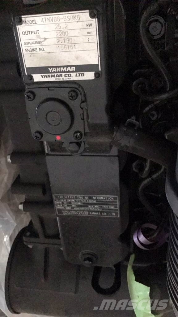 Yanmar Янмар 4TNV88-BSBKC 엔진