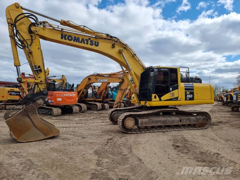 Komatsu PC 360 LC-10 حفارات زحافة