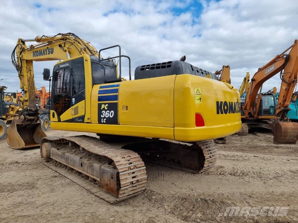 Komatsu PC 360 LC-10 حفارات زحافة