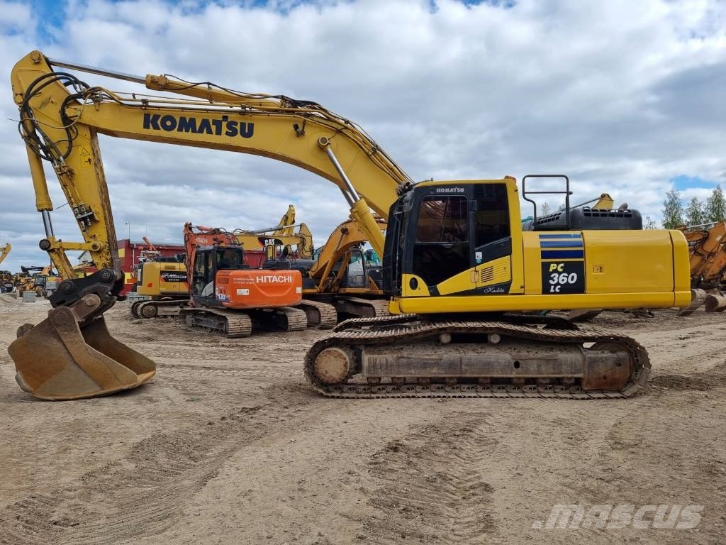 Komatsu PC 360 LC-10 حفارات زحافة