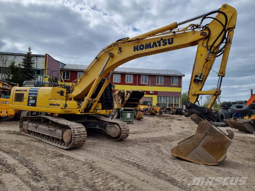 Komatsu PC 360 LC-10 حفارات زحافة