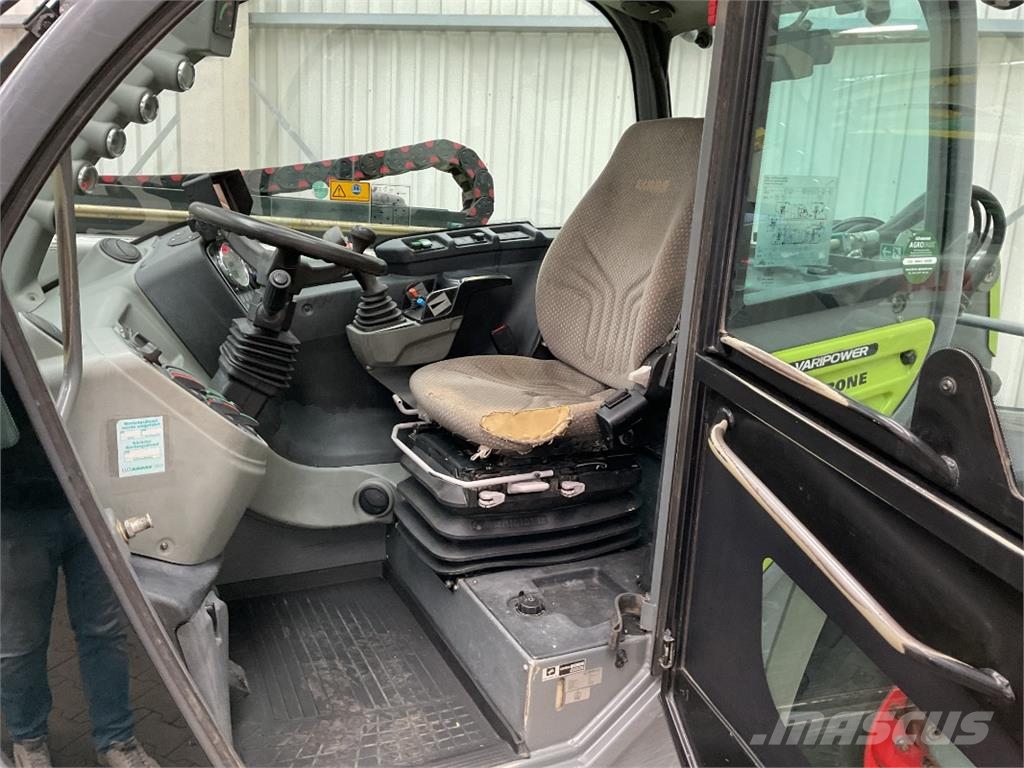 CLAAS Scorpion 7055 Varipower مناولات متداخلة