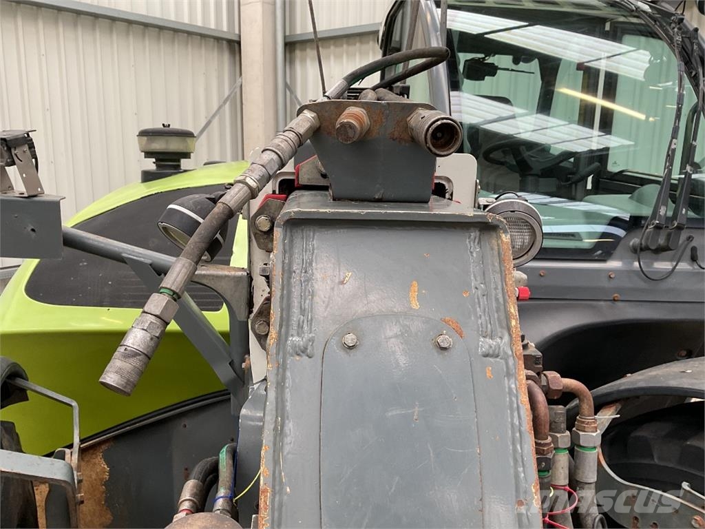 CLAAS Scorpion 7055 Varipower مناولات متداخلة