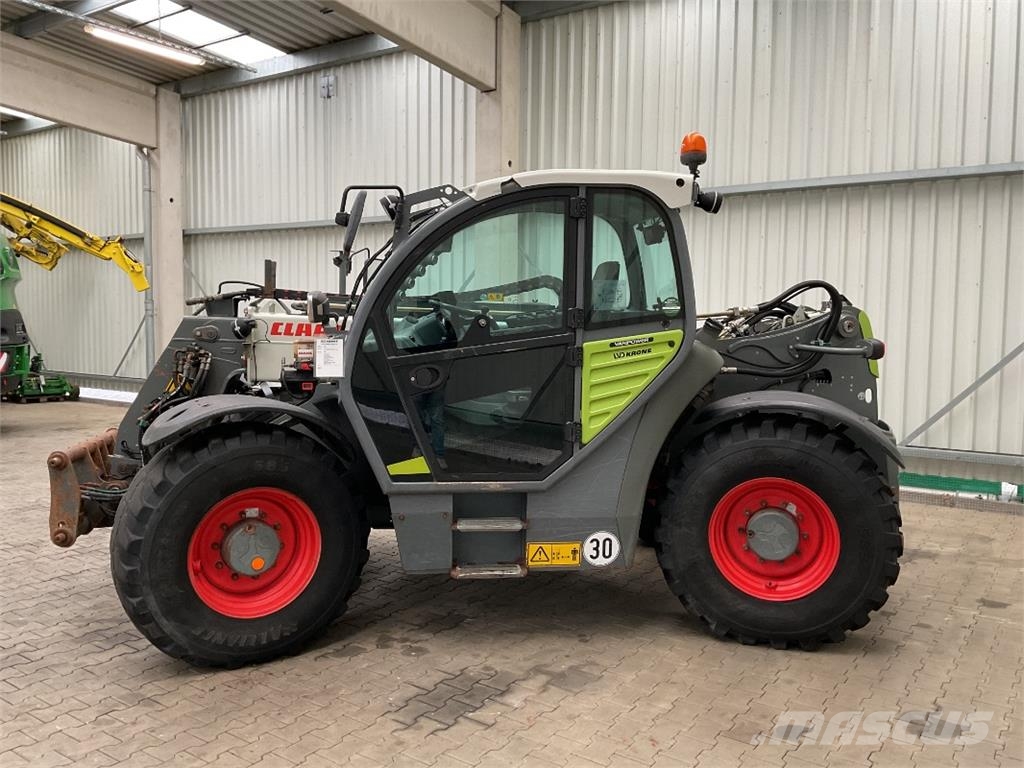 CLAAS Scorpion 7055 Varipower مناولات متداخلة