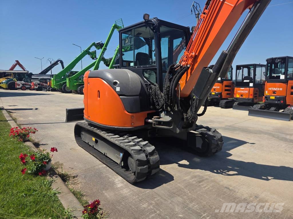 Hitachi ZX 65 USB-6, Quick coupler+3 buckets+breaker MTB25 Minikoparki