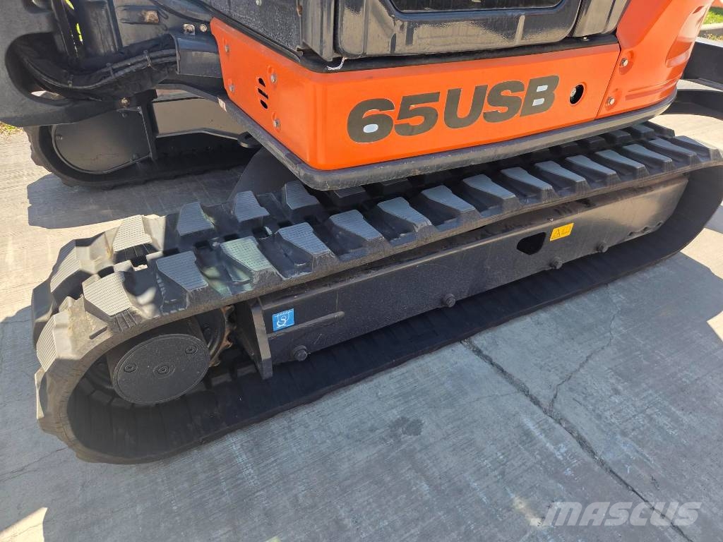 Hitachi ZX 65 USB-6, Quick coupler+3 buckets+breaker MTB25 Minikoparki