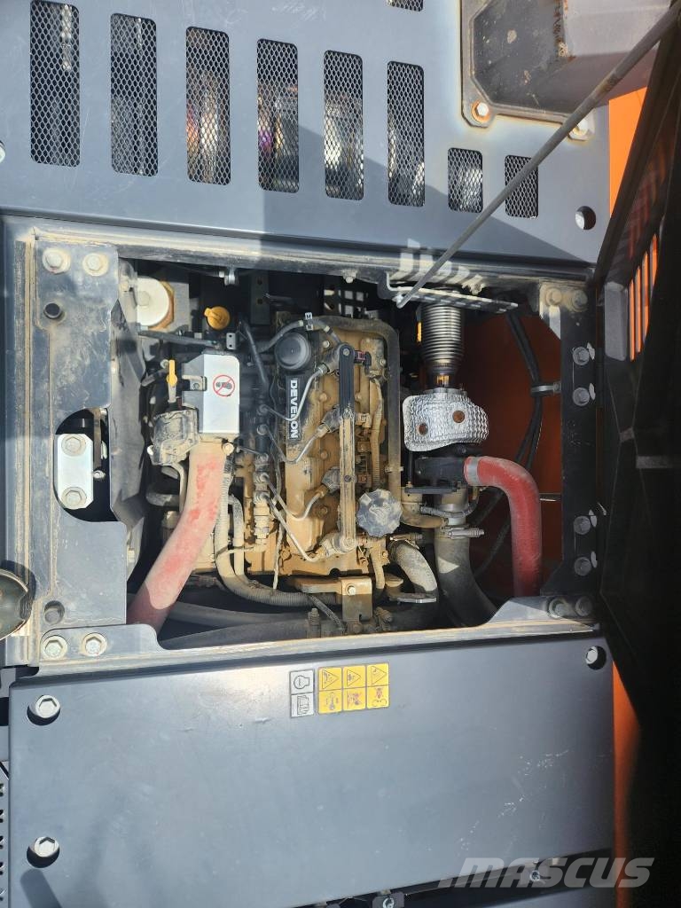 Doosan DX150LC-7 حفارات وسط 7 طن - 12 طن