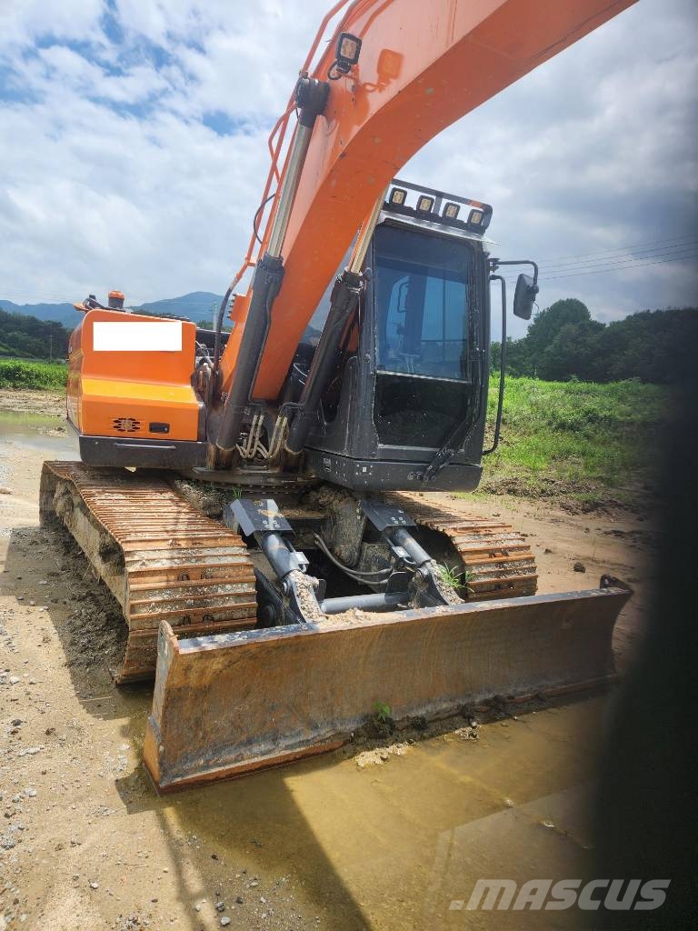 Doosan DX150LC-7 حفارات وسط 7 طن - 12 طن
