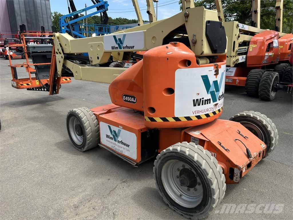 JLG E450AJ (2005) Karos emelők