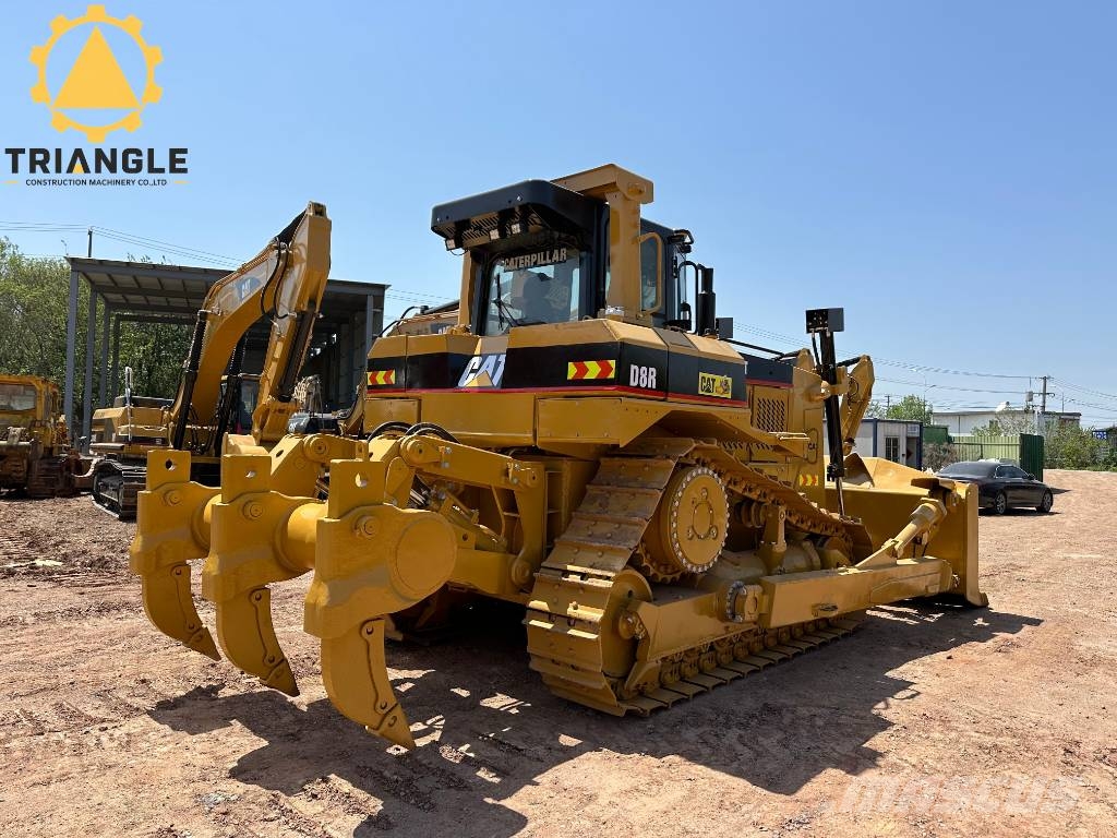 CAT D 8 R lánctalpas dózerek