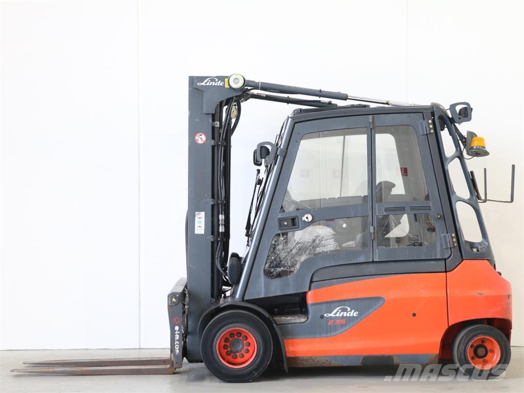 Linde 4-hjulet el-truck Electric forklifts