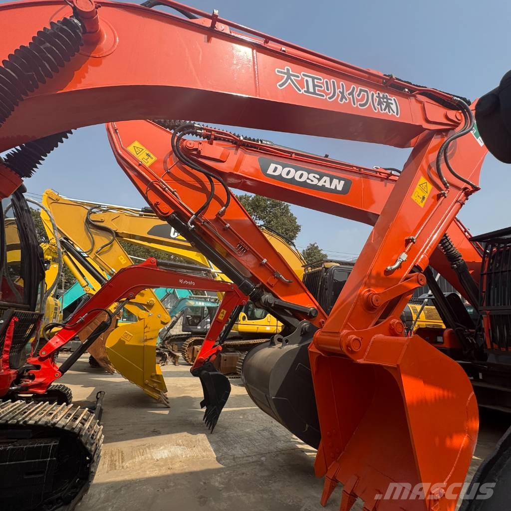 Hitachi 210LC Escavadeiras de esteiras