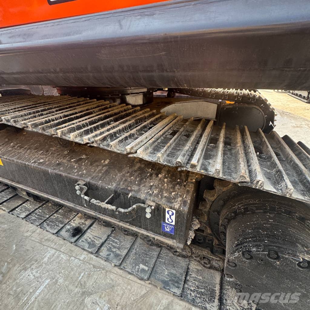 Hitachi 210LC Escavadeiras de esteiras