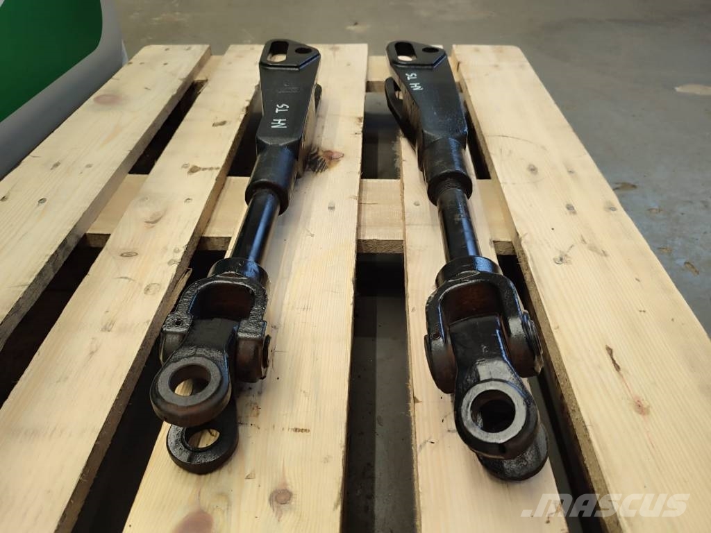 New Holland Lower arm hanger 30252000 New Holland TS 115 Výložníky a lžíce