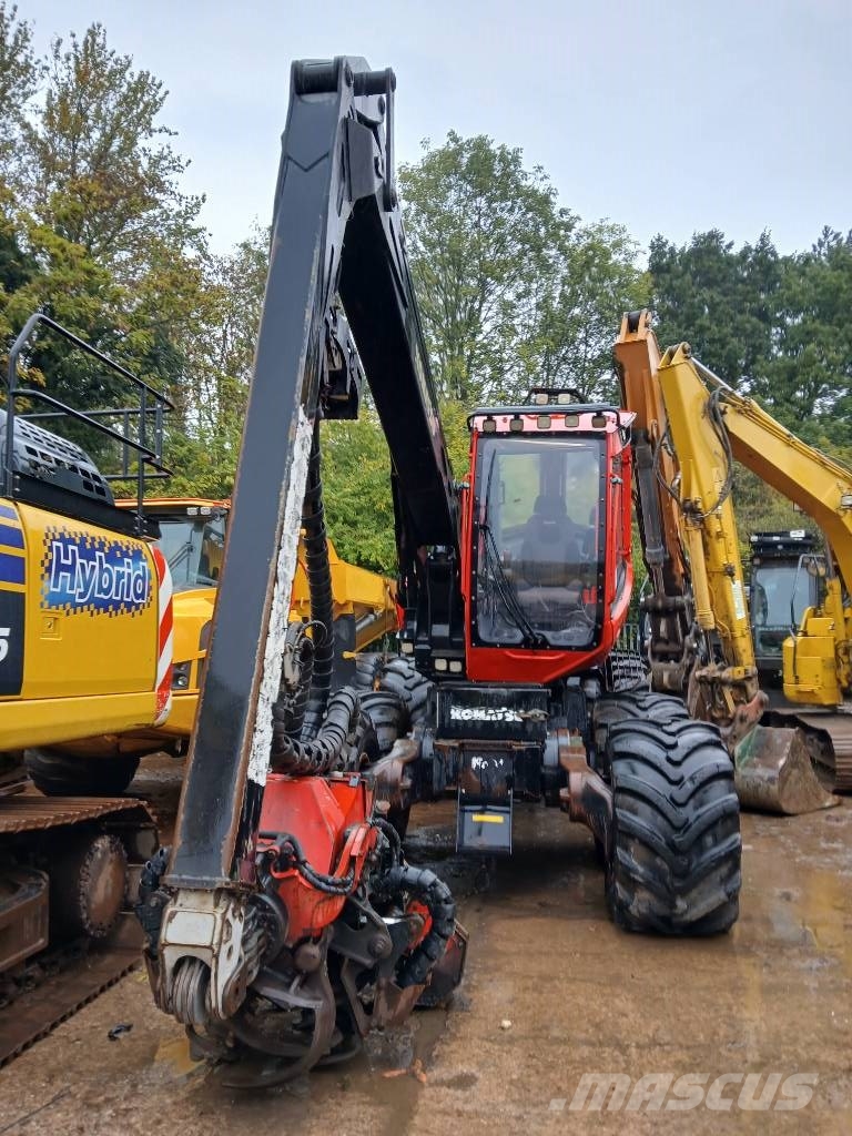 Komatsu XH911-6 Harversteri