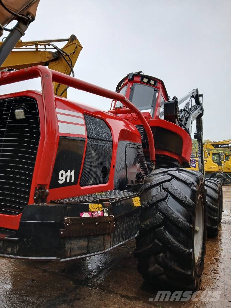 Komatsu XH911-6 Harversteri