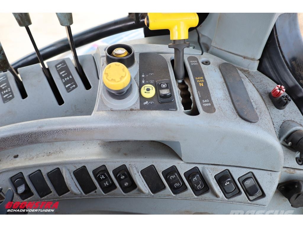 New Holland T6020 ELITE BY 2012 8.421 Uur Трактори
