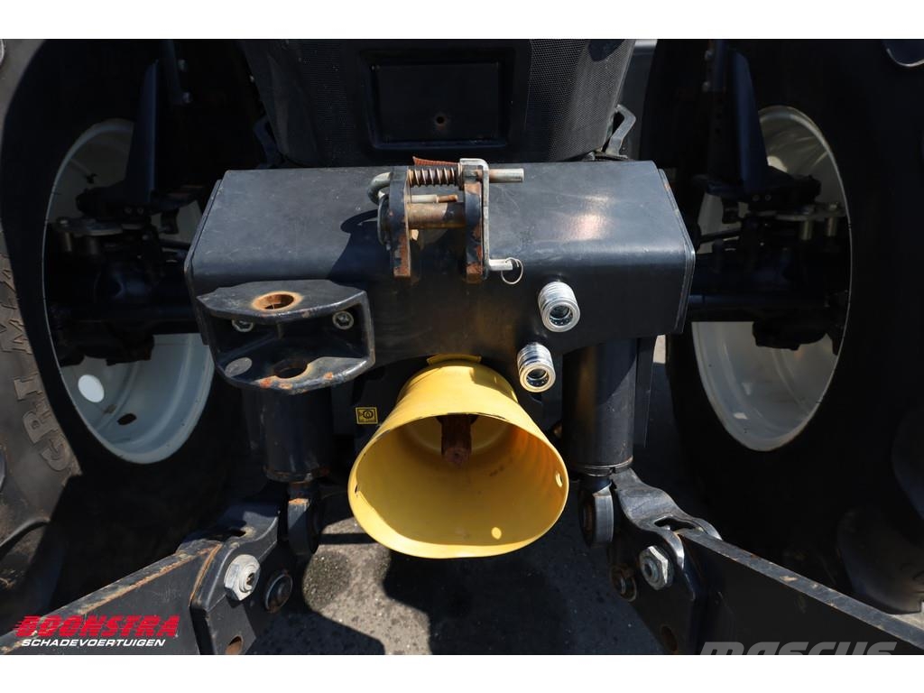 New Holland T6020 ELITE BY 2012 8.421 Uur Трактори