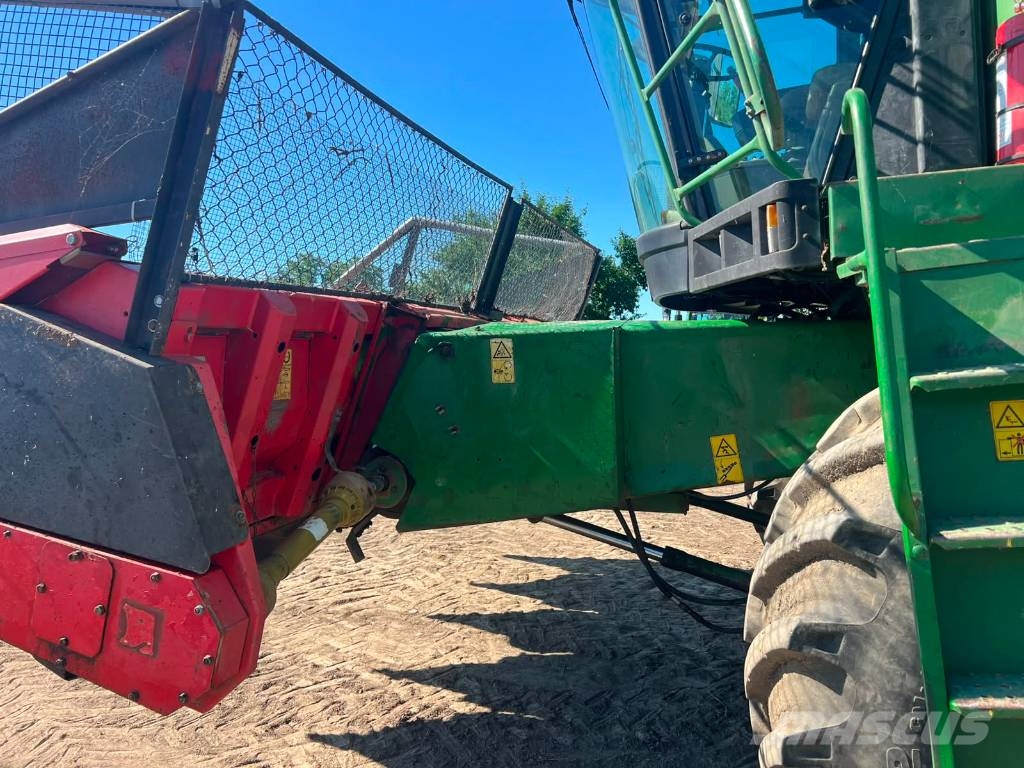 John Deere 2058 Mietitrebbiatrici
