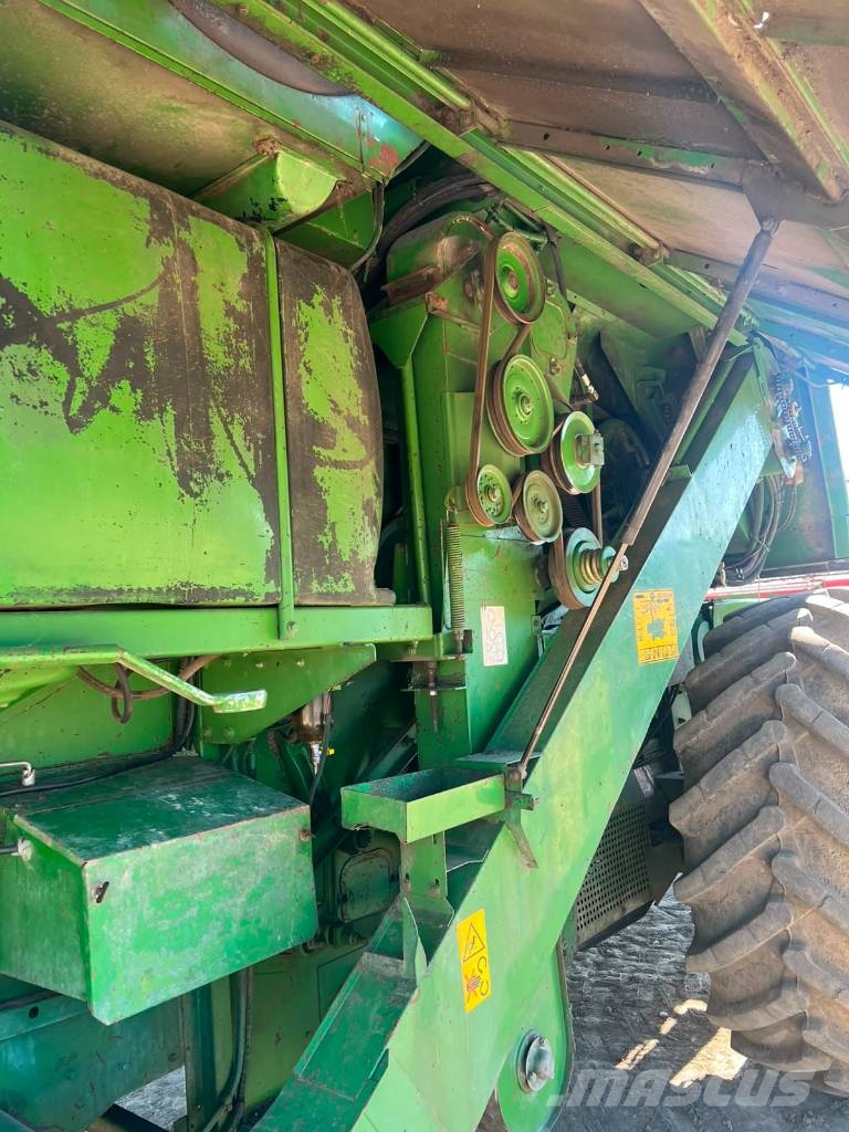 John Deere 2058 Mietitrebbiatrici