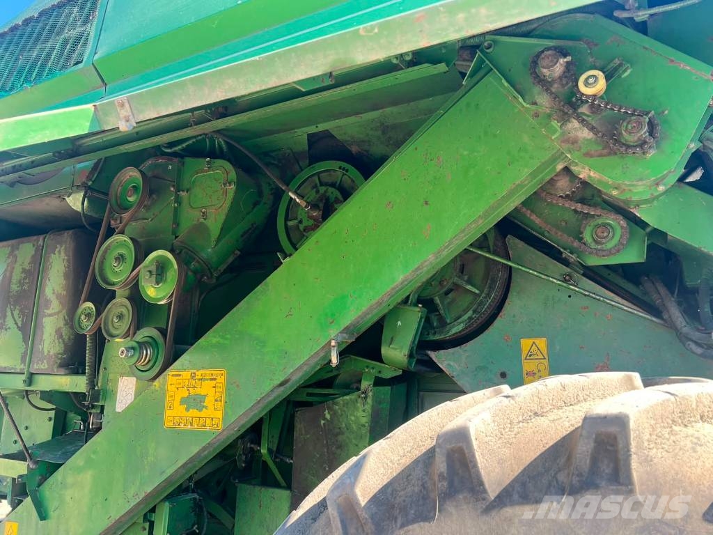 John Deere 2058 Mietitrebbiatrici