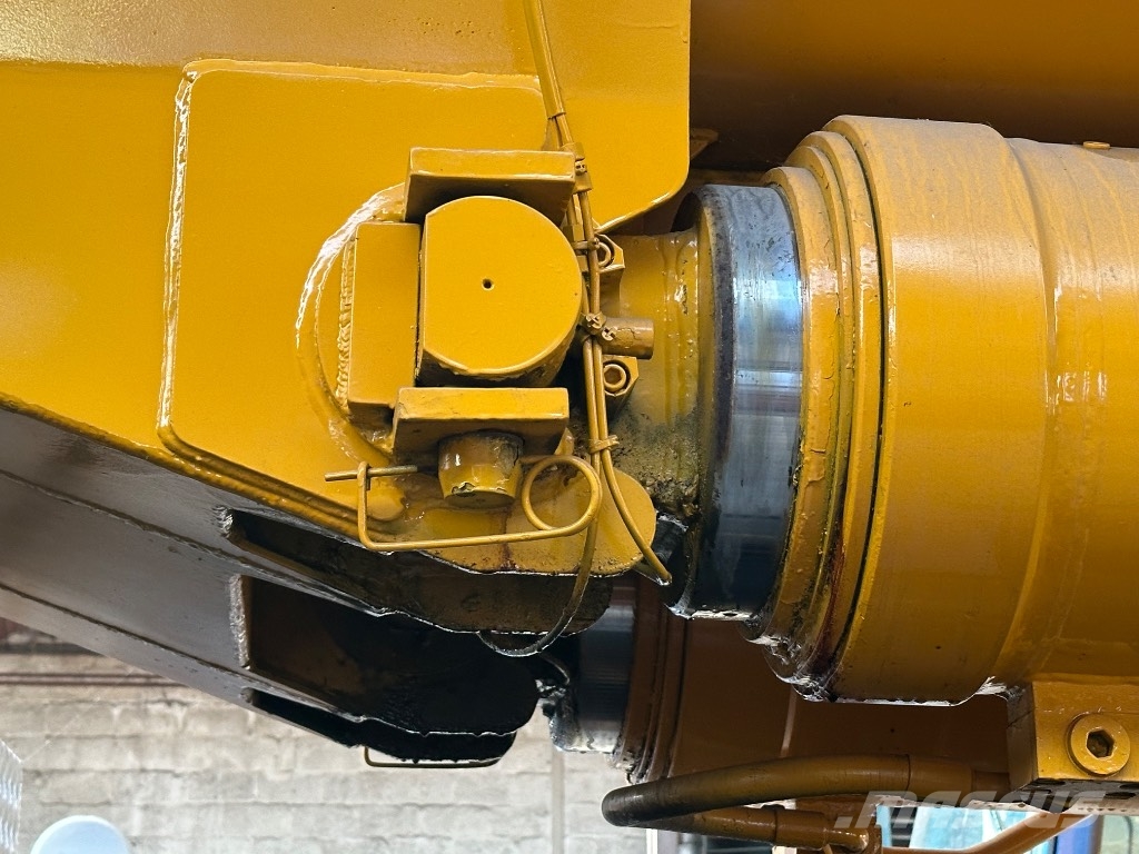 Demag HC 810 越野起重機