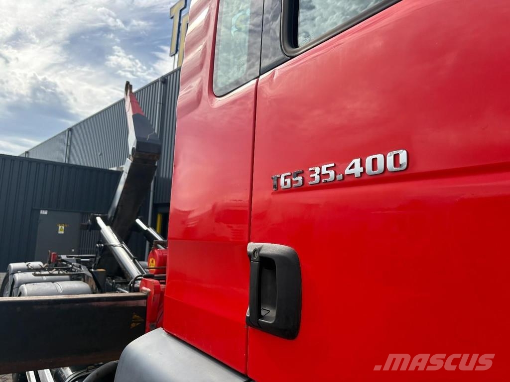 MAN TGS 35,400 + FASSI 195 4x + DALBY HOOK 30TON + 8X4 Автофургони