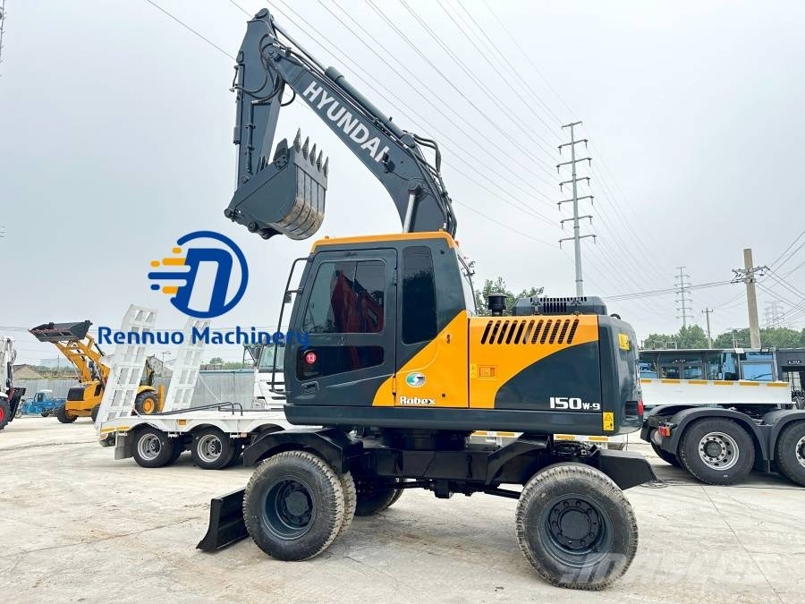 Hyundai 150W-9 Wheeled excavators